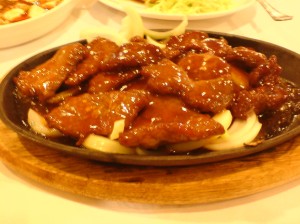 sichuan-restaurant-sizzling-beef-in-asian-special-sauce-copy