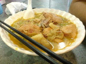 vietnam-cafe-curry-chicken-on-rice-noodle-copy