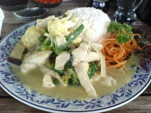 thai-friends-thai-hot-green-curry-on-rice