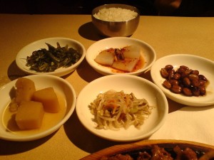 full-house-korean-restaurant-side-dishes
